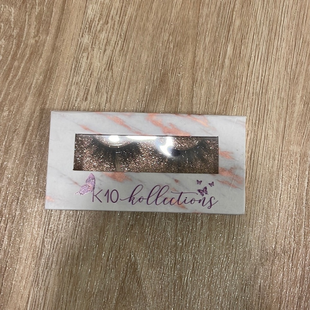 fake eyelashes